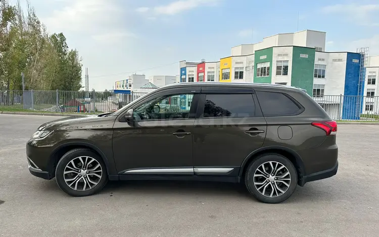 Mitsubishi Outlander 2017 годаүшін10 500 000 тг. в Алматы