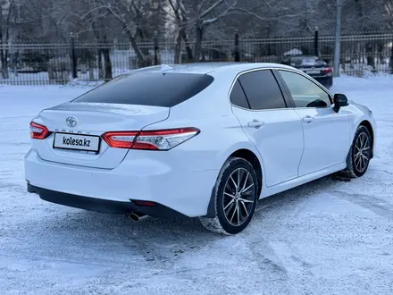 Toyota Camry 2021 года за 16 700 000 тг. в Павлодар – фото 12