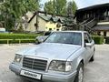 Mercedes-Benz E 220 1994 года за 1 900 000 тг. в Алматы – фото 2