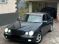 Mercedes-Benz E 320 2000 годаfor3 700 000 тг. в Алматы