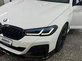 BMW 5 серия 2021 годаүшін19 300 000 тг. в Усть-Каменогорск – фото 2