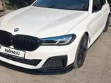 BMW 5 серия 2021 годаүшін19 300 000 тг. в Усть-Каменогорск – фото 3