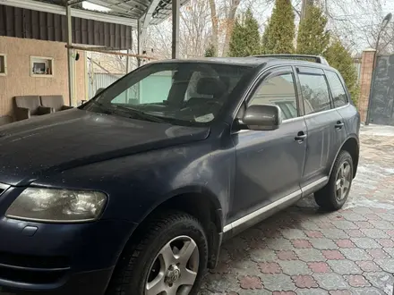 Volkswagen Touareg 2006 года за 6 000 000 тг. в Алматы – фото 4