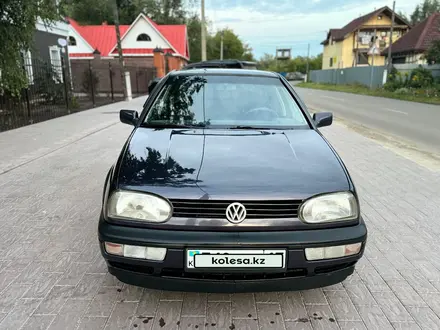 Volkswagen Golf 1995 года за 1 850 000 тг. в Петропавловск – фото 5