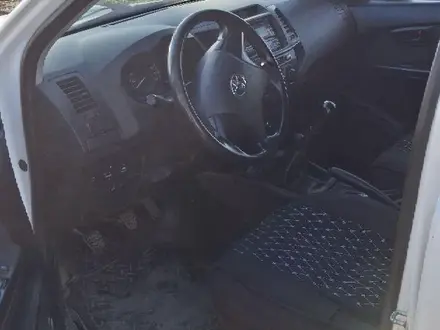 Toyota Hilux 2014 года за 6 500 000 тг. в Уральск – фото 6
