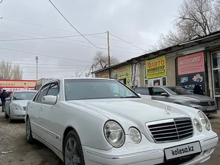 Mercedes-Benz E 320 2002 года за 5 800 000 тг. в Тараз – фото 2