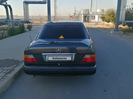 Mercedes-Benz E 200 1992 года за 2 200 000 тг. в Шымкент – фото 8
