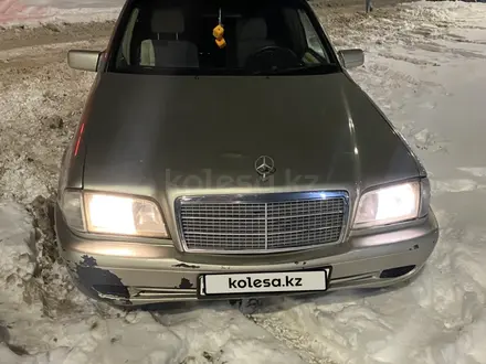 Mercedes-Benz C 200 1994 года за 1 700 000 тг. в Астана – фото 2