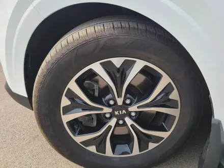 Kia Carnival 2021 года за 16 700 000 тг. в Алматы – фото 19