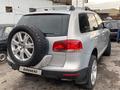 Volkswagen Touareg 2006 годаfor5 500 000 тг. в Тараз – фото 4