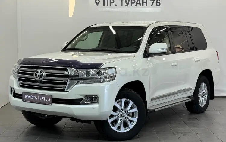 Toyota Land Cruiser Luxe 2020 года за 32 900 000 тг. в Астана