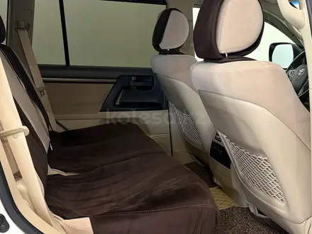 Toyota Land Cruiser Luxe 2020 года за 32 900 000 тг. в Астана – фото 7