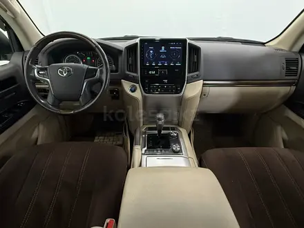 Toyota Land Cruiser Luxe 2020 года за 32 900 000 тг. в Астана – фото 8