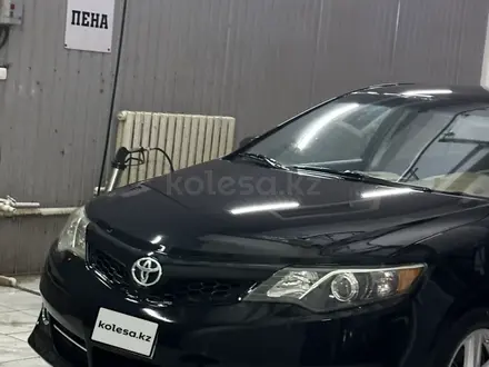 Toyota Camry 2014 года за 6 000 000 тг. в Атырау – фото 5