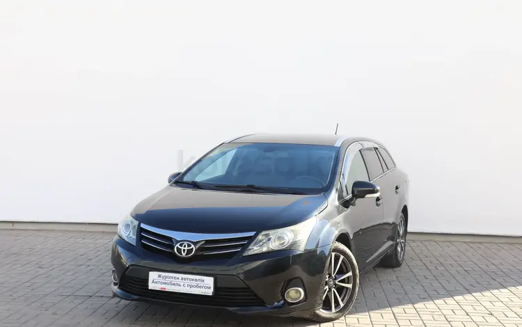 Toyota Avensis 2012 года за 8 390 000 тг. в Астана