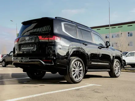 Toyota Land Cruiser Premium+ 2026 года за 67 900 000 тг. в Уральск – фото 8