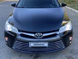 Toyota Camry 2016 года за 6 400 000 тг. в Уральск – фото 4