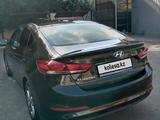 Hyundai Elantra 2017 года за 7 700 000 тг. в Алматы – фото 2