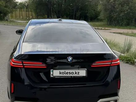 BMW 530 2024 года за 29 000 000 тг. в Астана – фото 4