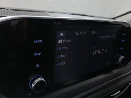 Hyundai Sonata 2021 года за 10 490 000 тг. в Актобе – фото 18