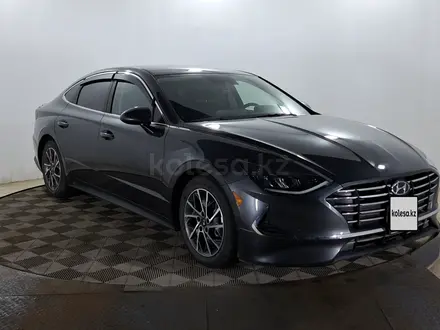 Hyundai Sonata 2021 года за 10 540 000 тг. в Актобе – фото 3