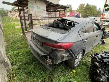 Hyundai Elantra 2018 года за 777 777 тг. в Алматы – фото 2