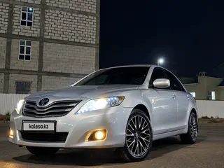 Toyota Camry, 2011