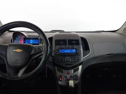 Chevrolet Aveo 2015 года за 2 480 000 тг. в Шымкент – фото 14