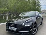 Hyundai Sonata 2022 года за 12 955 000 тг. в Атырау