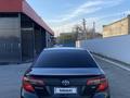 Toyota Camry 2013 года за 5 200 000 тг. в Атырау – фото 15