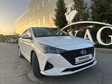 Hyundai Accent 2021 года за 9 500 000 тг. в Караганда