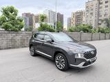 Hyundai Santa Fe 2021 года за 15 000 000 тг. в Алматы