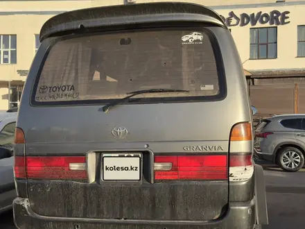 Toyota Granvia 1997 года за 6 500 000 тг. в Астана – фото 5