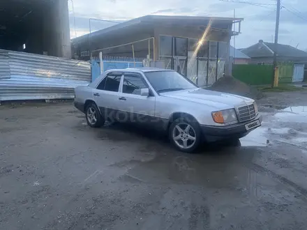 Mercedes-Benz E 230 1991 года за 1 800 000 тг. в Тараз