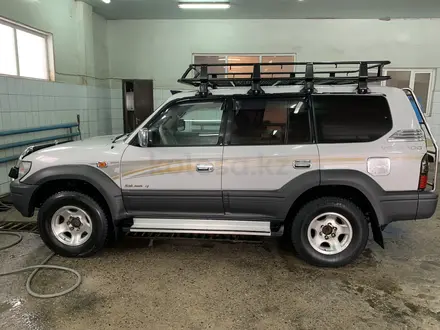 Toyota Land Cruiser Prado 2001 года за 13 000 000 тг. в Алматы – фото 19