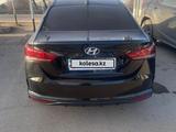 Hyundai Accent 2022 годаfor7 500 000 тг. в Алматы – фото 3