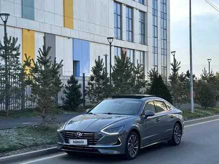 Hyundai Sonata 2023 года за 13 700 000 тг. в Алматы – фото 3