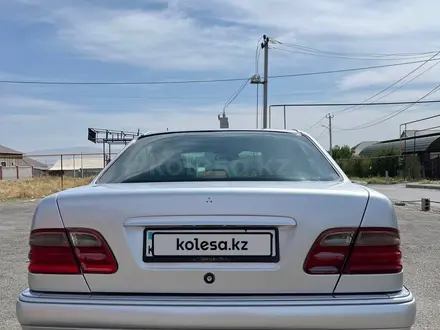 Mercedes-Benz E 280 1998 года за 4 250 000 тг. в Шымкент – фото 2