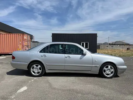 Mercedes-Benz E 280 1998 года за 4 250 000 тг. в Шымкент – фото 7
