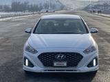 Hyundai Sonata 2019 годаfor11 000 000 тг. в Шымкент – фото 2