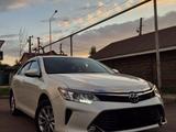 Toyota Camry 2016 года за 9 700 000 тг. в Астана