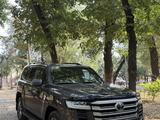 Toyota Land Cruiser 2024 года за 58 500 000 тг. в Алматы