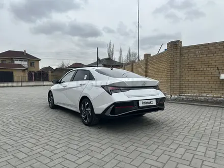 Hyundai Elantra 2023 года за 8 100 000 тг. в Семей – фото 4
