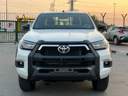 Toyota Hilux 2024 года за 26 500 000 тг. в Актау – фото 2