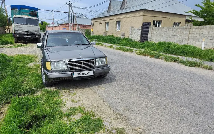 Mercedes-Benz E 220 1994 годаfor1 500 000 тг. в Шымкент