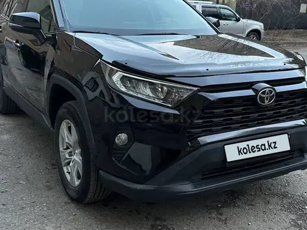 Toyota RAV4 2020 года за 14 500 000 тг. в Усть-Каменогорск – фото 2