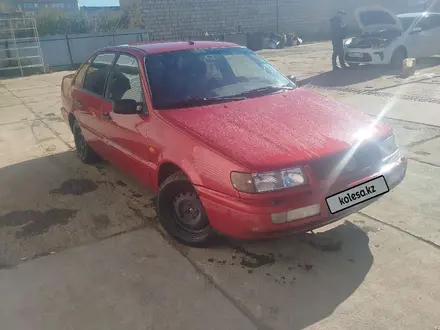 Volkswagen Passat 1994 года за 1 400 000 тг. в Аксай – фото 3