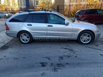 Mercedes-Benz C 180 2002 года за 4 300 000 тг. в Петропавловск – фото 12