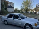 Mercedes-Benz E 220 1994 года за 1 300 000 тг. в Тараз – фото 3