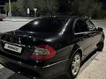 Mercedes-Benz E 280 2007 года за 7 000 000 тг. в Караганда – фото 11